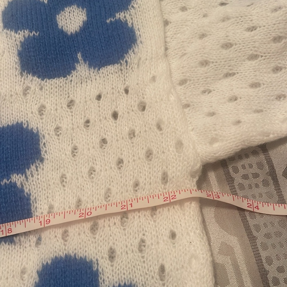 Floral Knit Cardigan Sweater - White and Blue - Picture 4 of 5